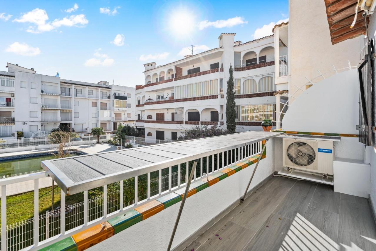 Apartamento Welcs -013- Con Terraza Y Piscina Apartment เอมปูเรียบราบา ภายนอก รูปภาพ