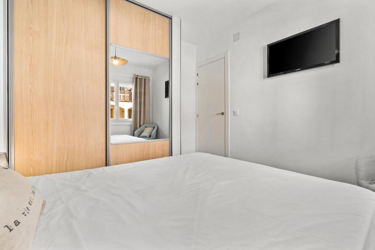Apartamento Welcs -013- Con Terraza Y Piscina Apartment เอมปูเรียบราบา ภายนอก รูปภาพ
